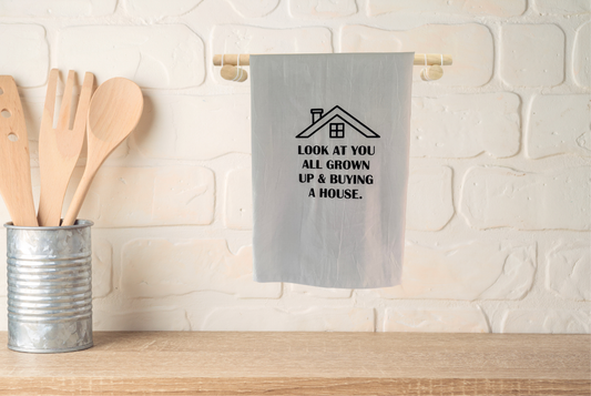 Kitchen towel with humorous text